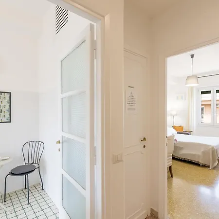 Renato Musei Vaticani By Interhome *