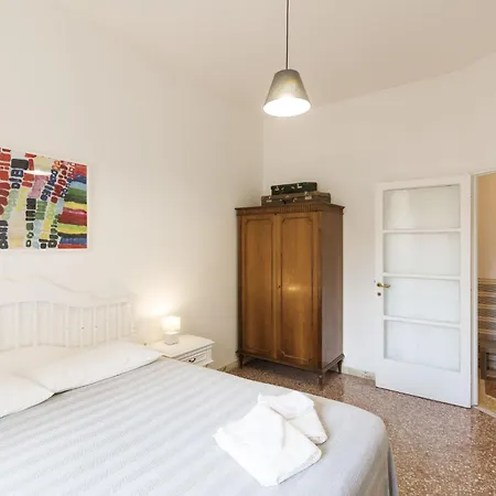 Renato Musei Vaticani By Interhome * Rome